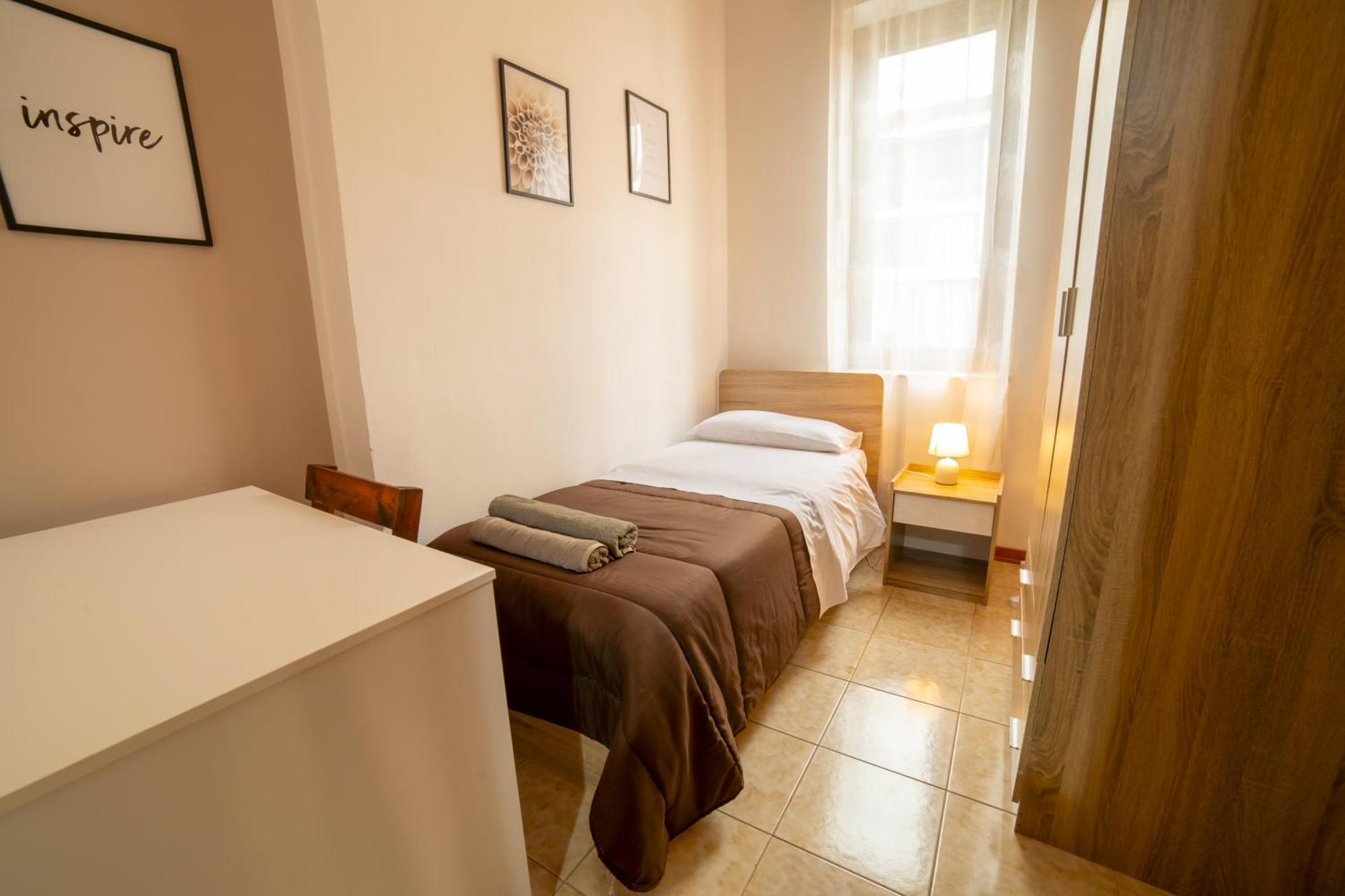 Centro Stazione Aeroporto Wi-Fi&Self Check-In Apartment Палермо Екстериор снимка